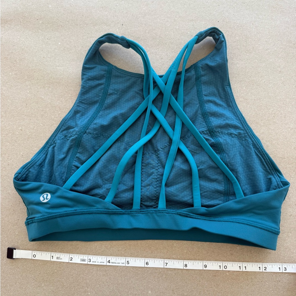 Lululemon — NWOT Free to Be Serene High-Neck Sports Bra — Size 8 - Picture 6 of 9